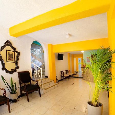 Oyo Hotel Jardin Carpio Аґуаскальєнтес Екстер'єр фото